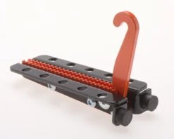 Nousutuki S Harmaa - Oranssi, Kiinnitys Auton Oven Lukituslenkkiin