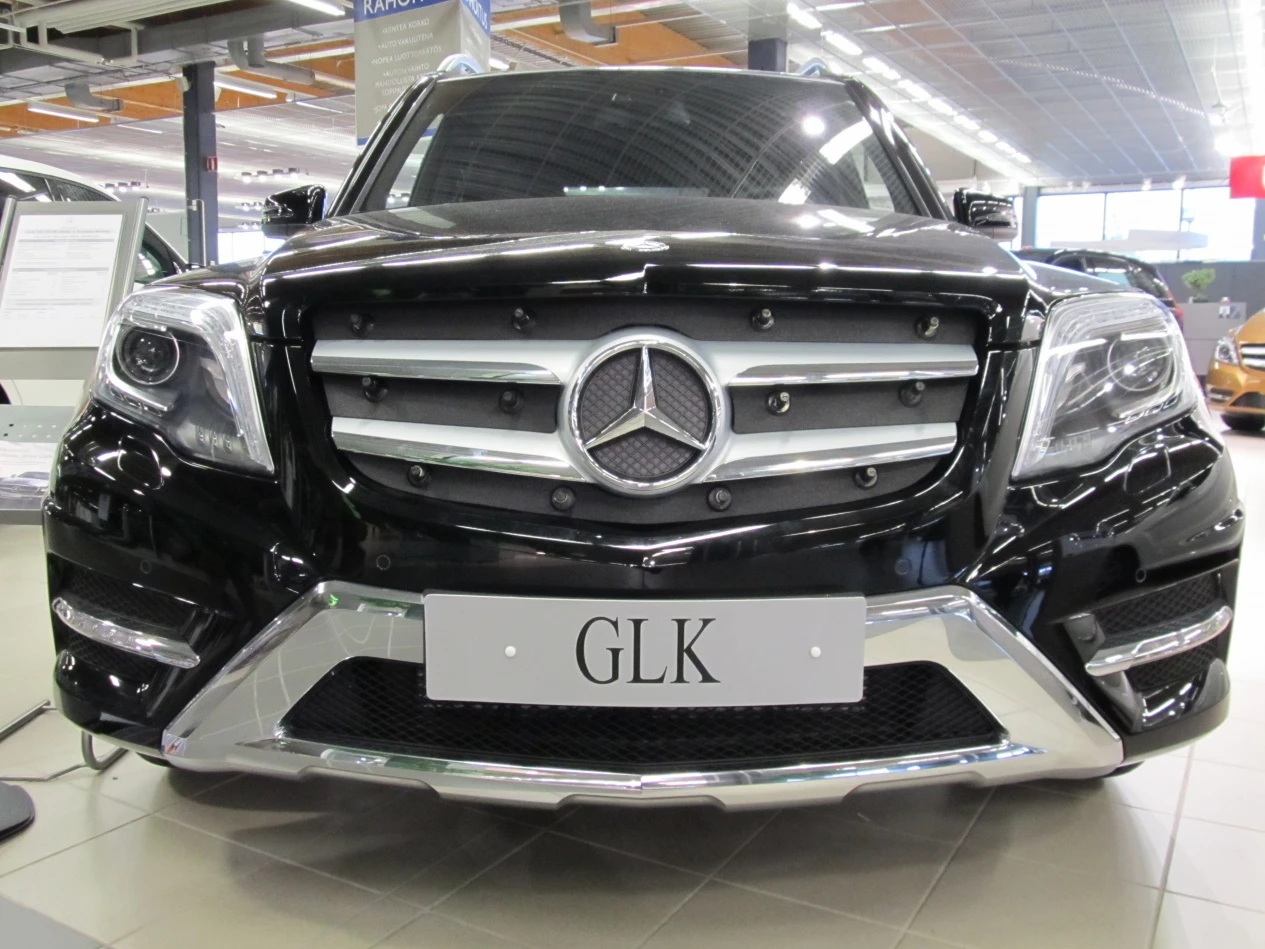 Tammer-Suoja Mercedes-Benz GLK Facelift Vm. 2012- 3 Tammer-Suoja Mercedes-Benz GLK Facelift Vm. 2012-