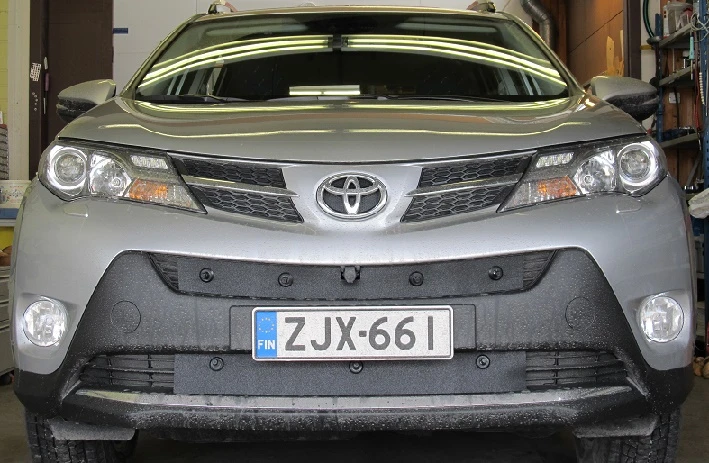 Tammer-Suoja Toyota RAV4 Vm. 2013-2015 3 Tammer-Suoja Toyota RAV4 Vm. 2013-2015