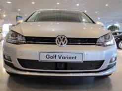 Tammer-Suoja Volkswagen Golf 7 13-16 ACC Vakionopeussäätimellä