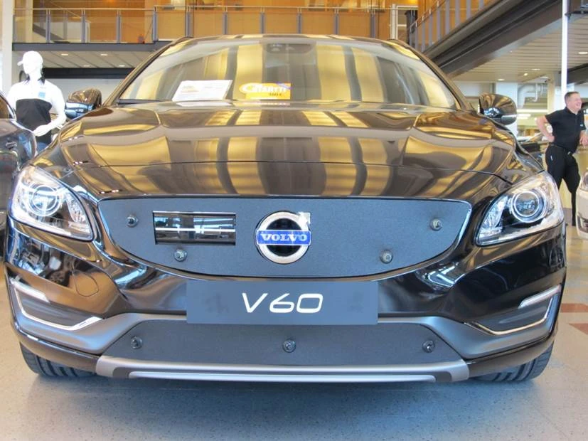 Tammer-Suoja Volvo V60 Vm. 2014- (CWAB) 3 Tammer-Suoja Volvo V60 Vm. 2014- (CWAB)
