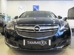 Tammer-Suoja Opel Insignia Vm. 2014-2015 Alaristikolla