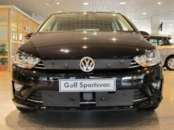 Tammer-Suoja Volkswagen Golf Sportvan 14- ACC Vakionopeussäätimellä