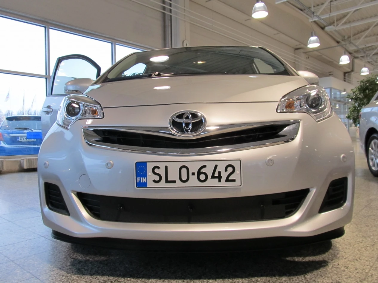 Tammer-Suoja Toyota Verso S Vm. 2014- 3 Tammer-Suoja Toyota Verso S Vm. 2014-
